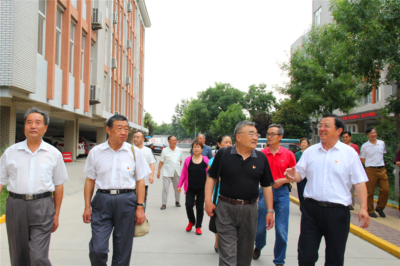 智慧园丁志愿服务队与淄博市特殊教育中心联合举办“庆祝建党一百周年座谈会”