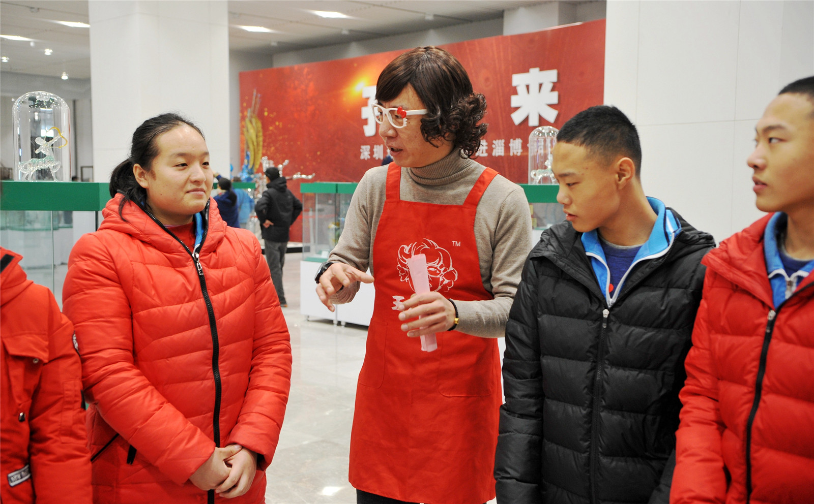 走进淄博国艺馆 传承陶琉茶文化