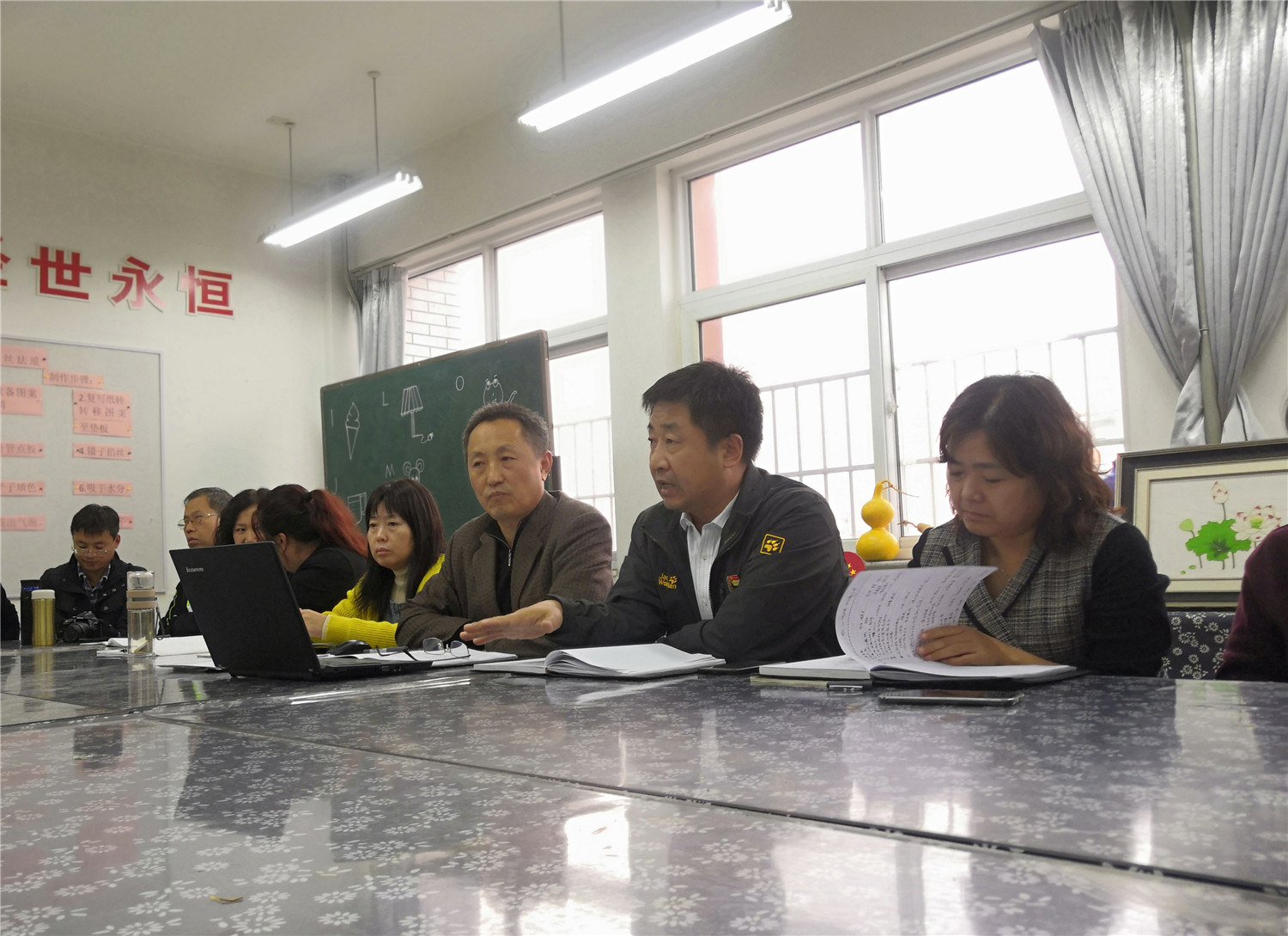 抢抓机遇兴职教  振奋精神促发展