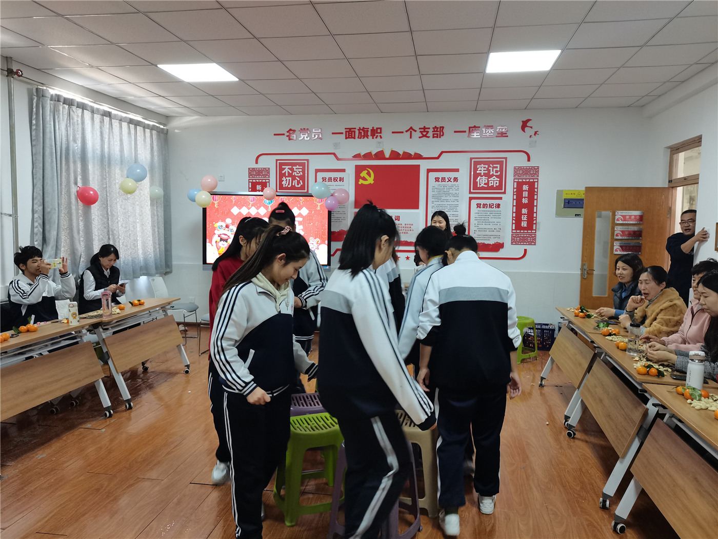 师生同乐 喜迎新年