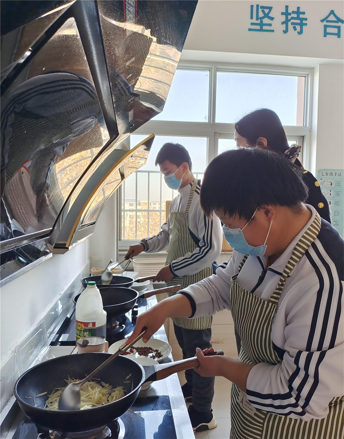 期末学科素养展示之展我厨艺喜迎新春