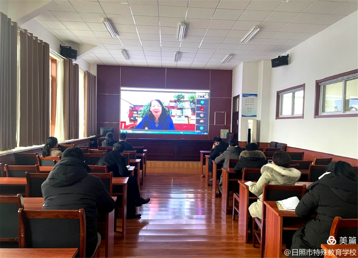 站好思政课讲台，提高立德树人实效