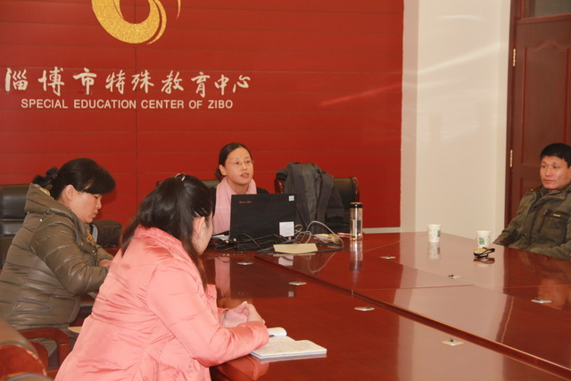 家校携手，呵护成长