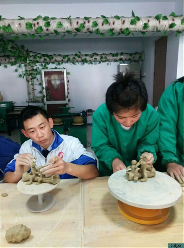 初尝指尖艺术“陶”然自得