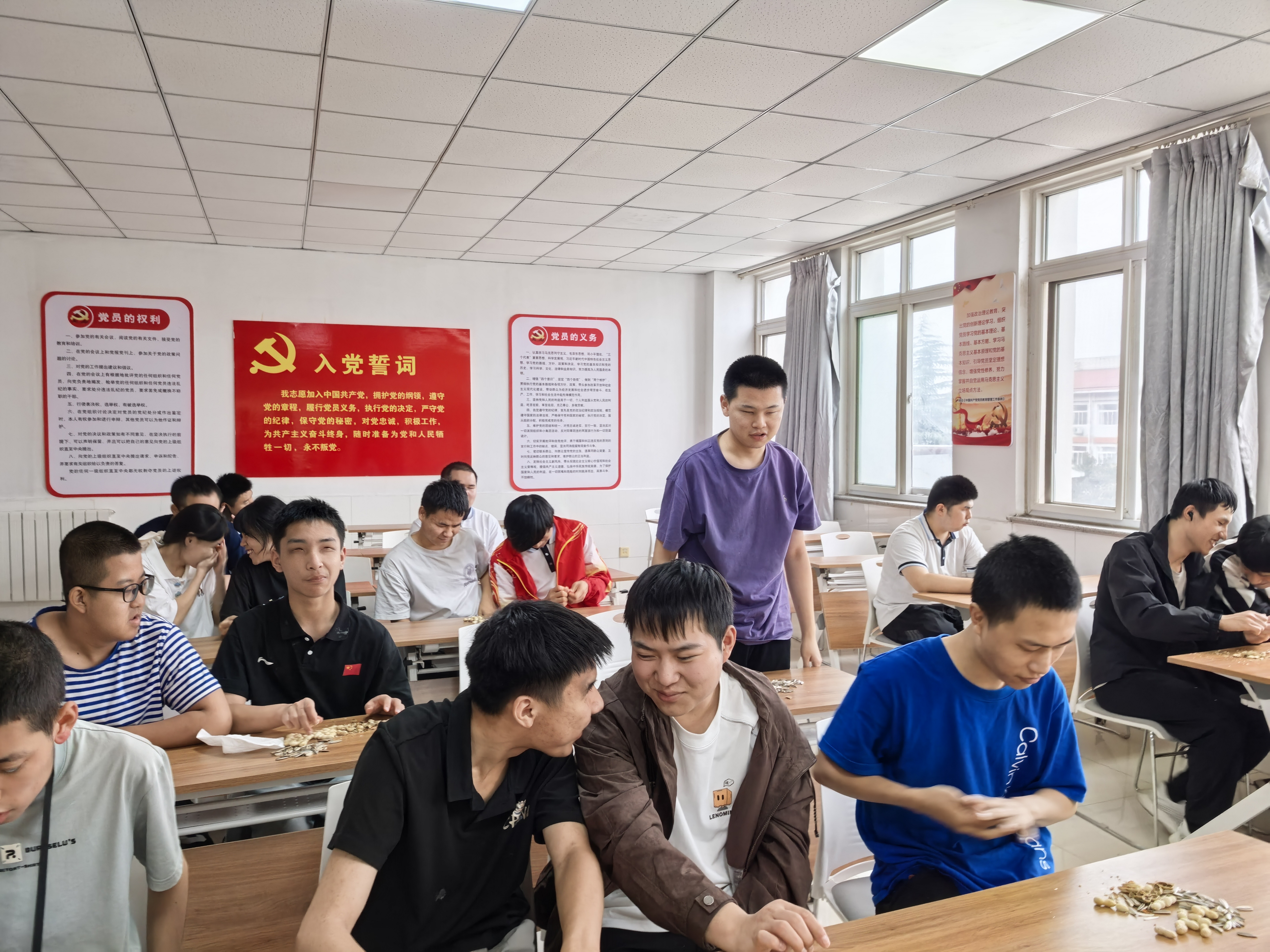 淄博市特教中心开展中秋留校学生暖心慰问活动
